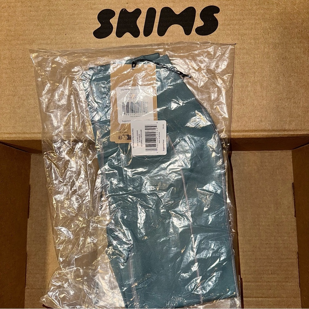 SKIMS & THE NORTH FACE - REFINA LEGGING (Kyanite)